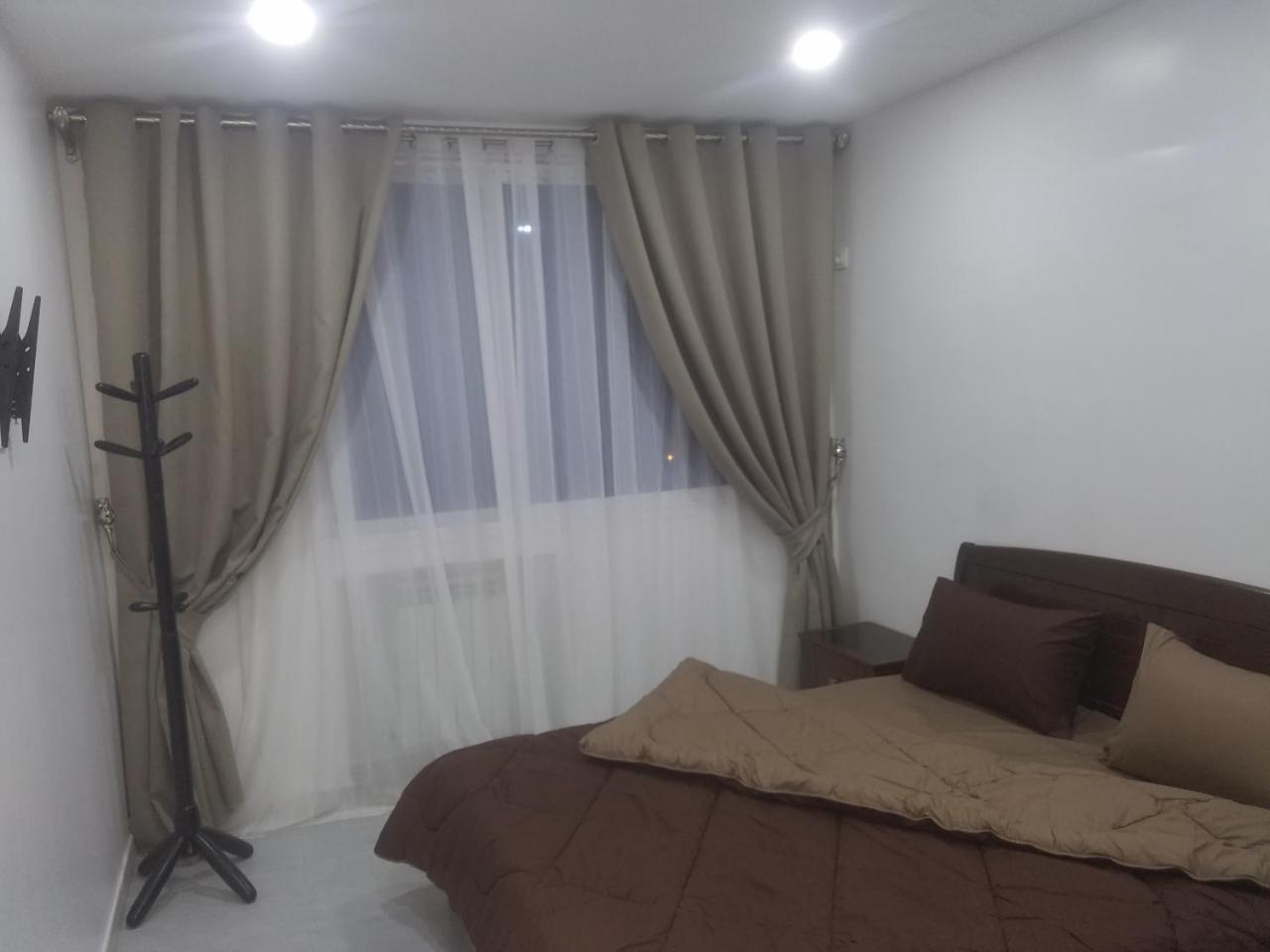 Hostel Les Pins Alger エクステリア 写真