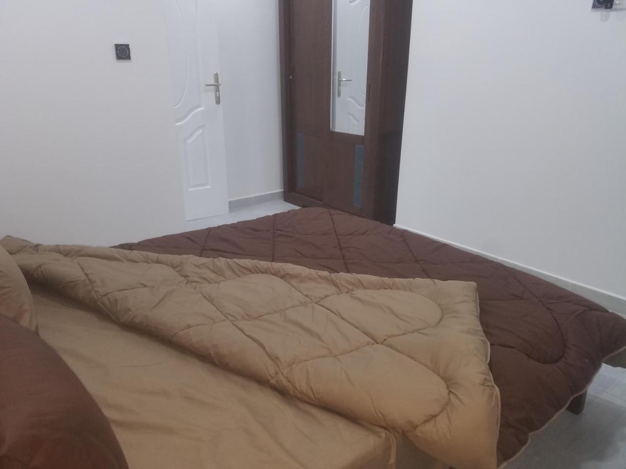 Hostel Les Pins Alger エクステリア 写真