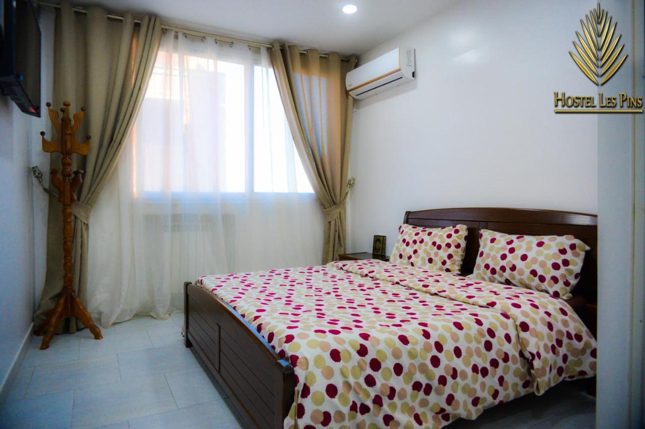 Hostel Les Pins Alger エクステリア 写真