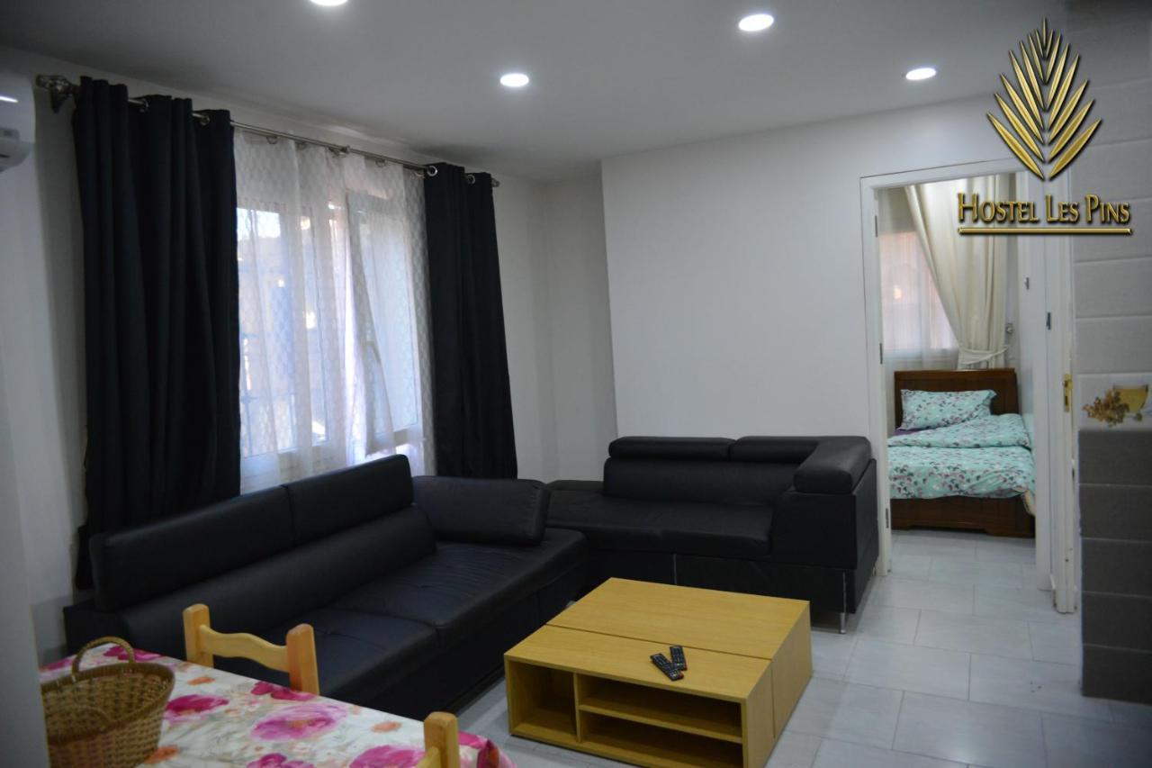 Hostel Les Pins Alger エクステリア 写真